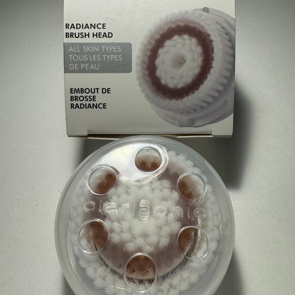 Clarisonic Radiance Facial Cleansing Brush Head Replacement - Picture 3 of 4